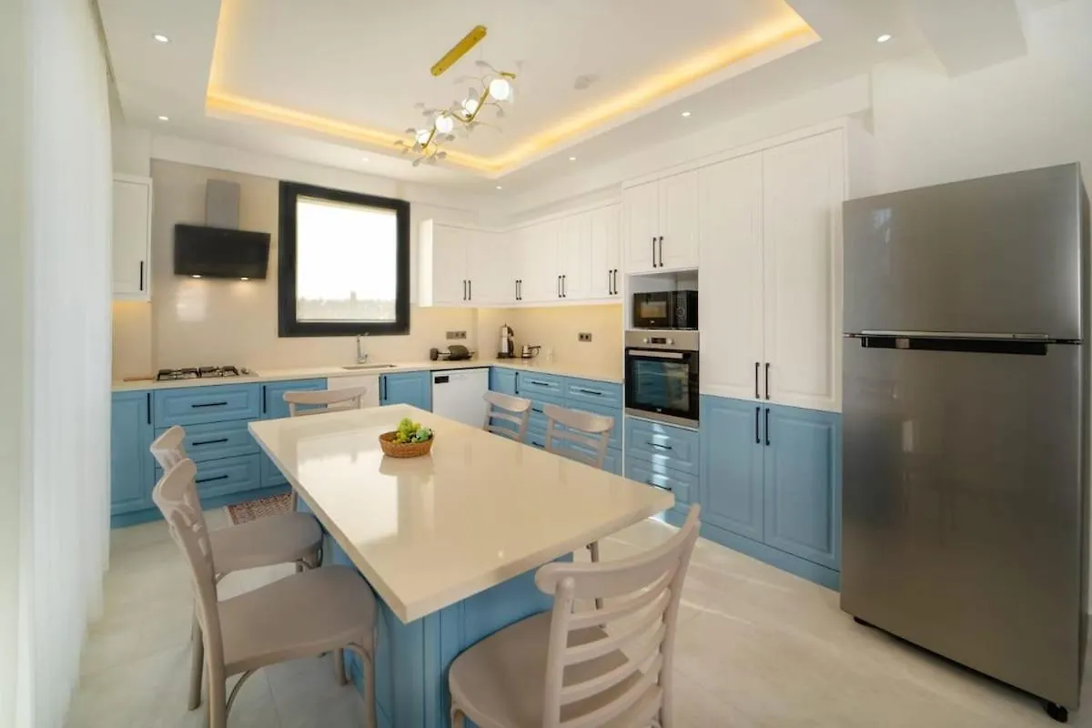 Doganin Icinde, Oezel Havuzlu, Bahceli Villa Fethiye