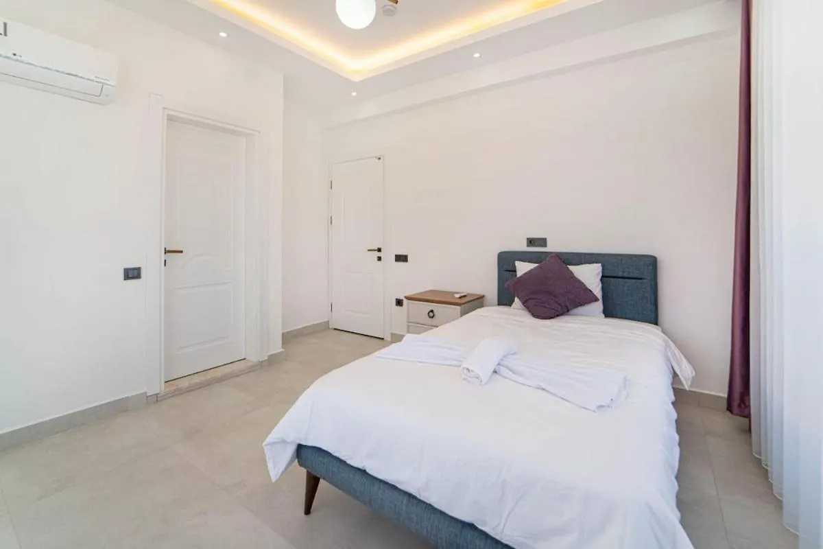 Doganin Icinde, Oezel Havuzlu, Bahceli Villa Fethiye Turkey